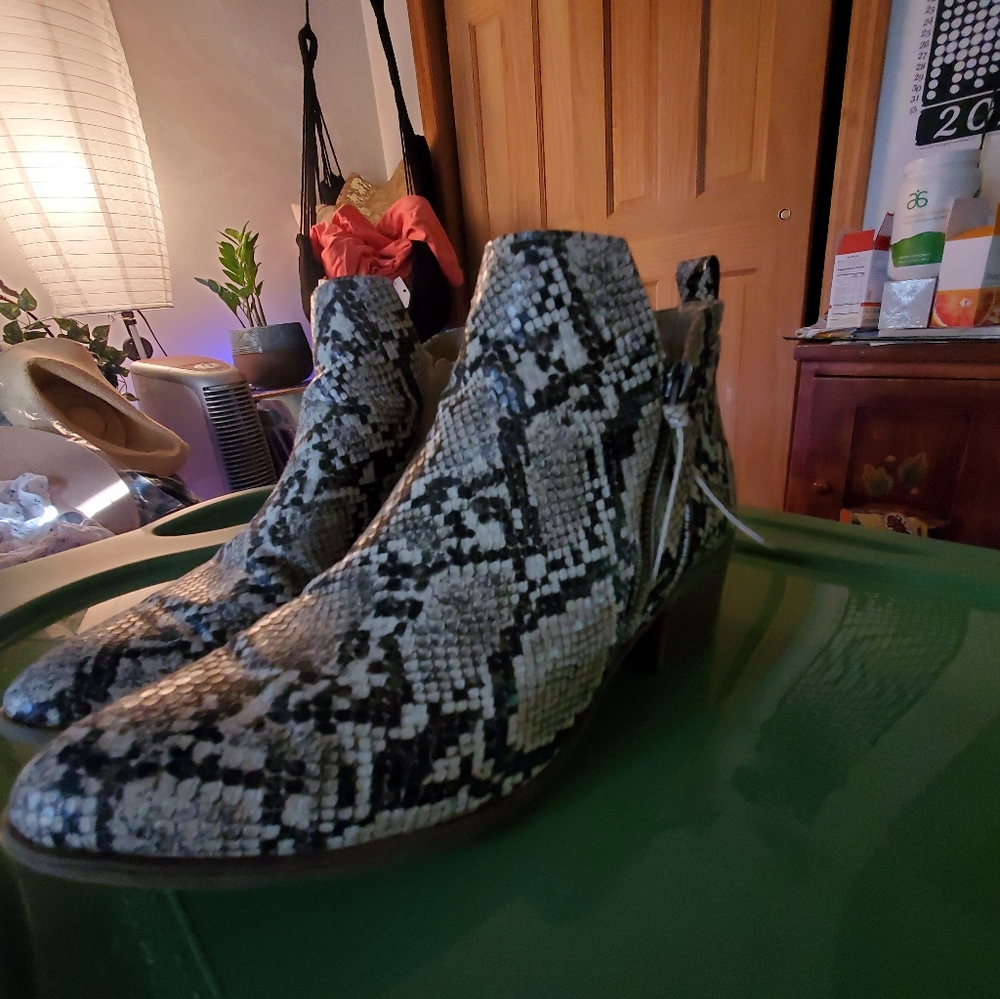 Heels by Francescas boutique